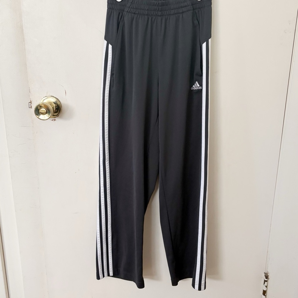 adidas kids/boys black track pants with Stripes medium
